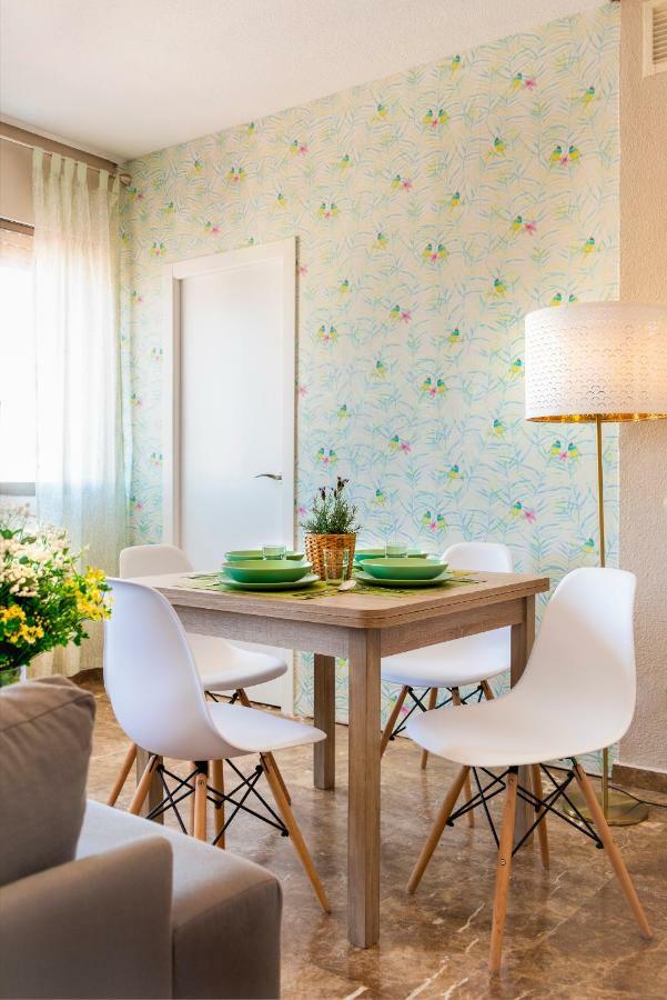 Hsh Suites Republica Sevilla Bagian luar foto